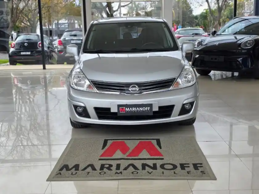 Nissan Tiida 1.8 Tekna 2014  2014 - foto 2