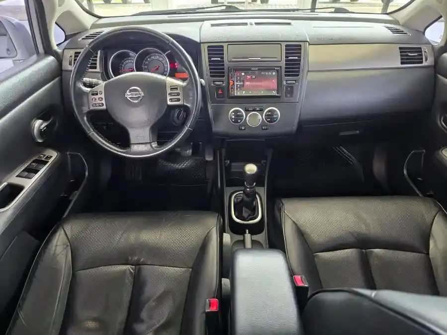 Nissan Tiida 1.8 Tekna 2014  2014 - foto 5