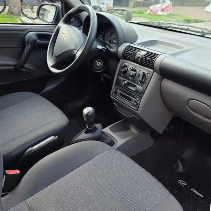 Chevrolet Corsa Classic Ls 2016 70.000  2016 - foto 3