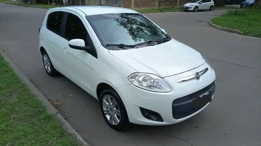 Fiat Palio Essence 2013 1.6 16V 2013 115Hp 76000Km  2013 - foto 1