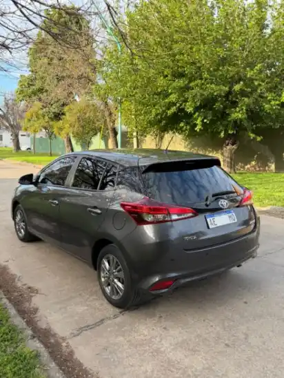 Toyota Yaris Xls Cvt 2021  2021 - foto 3
