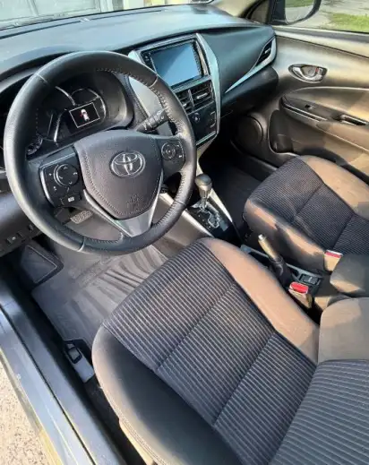 Toyota Yaris Xls Cvt 2021  2021 - foto 4