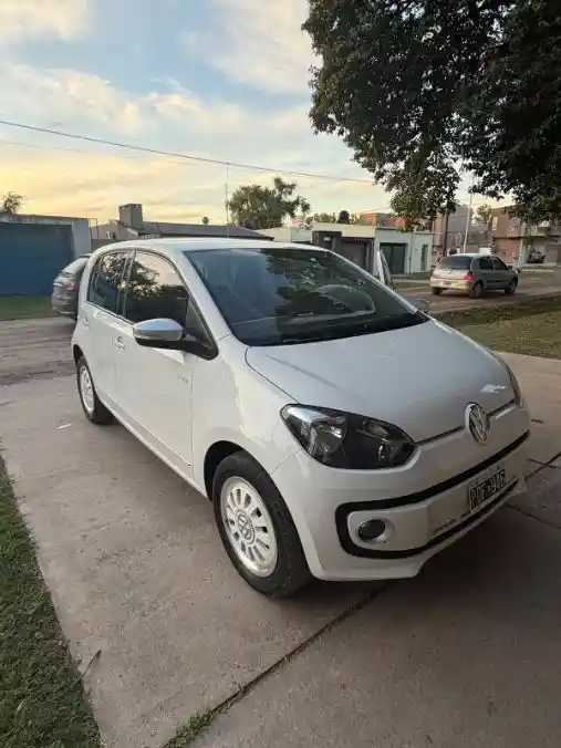 Volkswagen Up! White - foto 2
