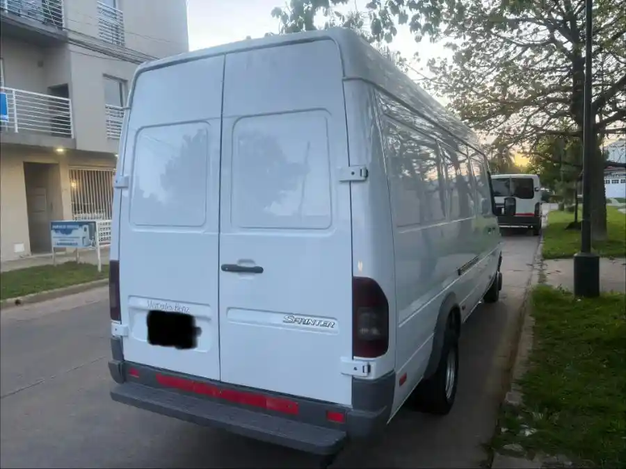 Mercedes-Benz Sprinter 413 - foto 2